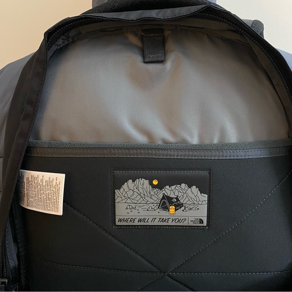 The North Face Generator Backpack School Bag TNF Black BRAND NEW WITH TAGS! - Picture 6 of 14